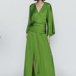 I'm search of! Massimo Dutti Green Kimono Dress